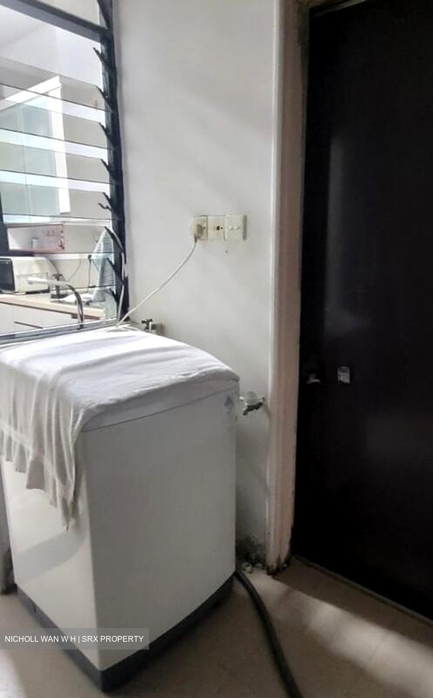 Onan Road (D15), Terrace #523548771